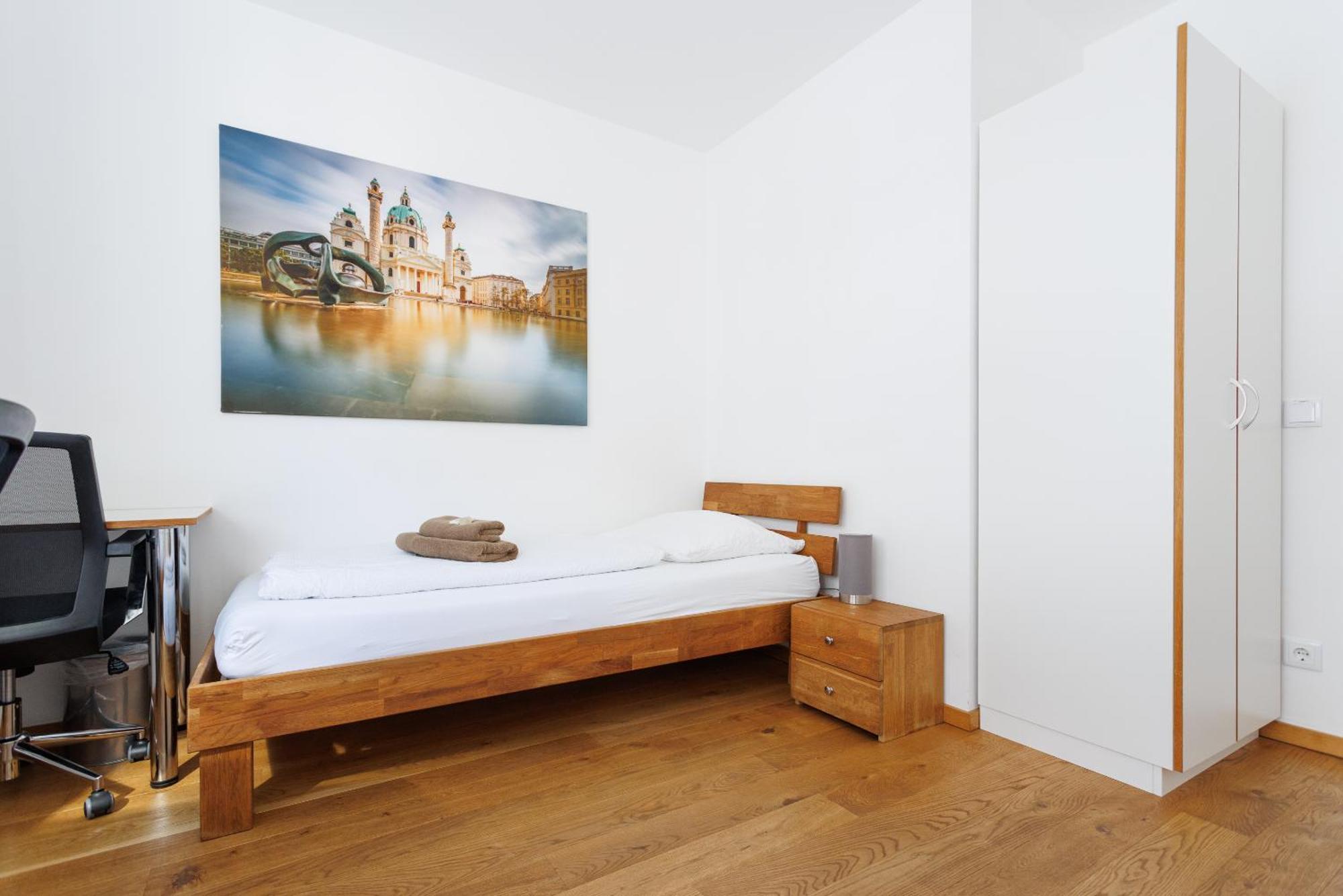 Spacious Group With Balcony Apartment Wien